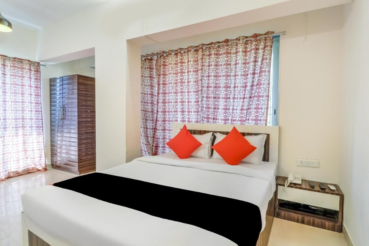 Hotel Crystal Inn Mumbai Exteriör bild