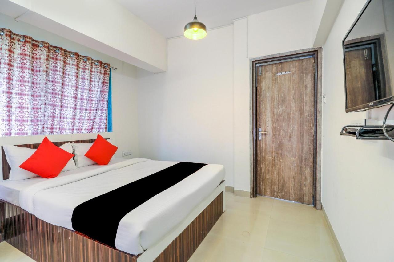 Hotel Crystal Inn Mumbai Exteriör bild